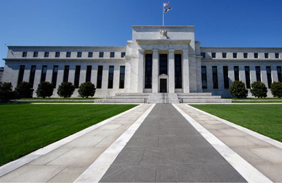 Ερωτηματικό ο χρόνος αύξησης των επιτοκίων της Fed